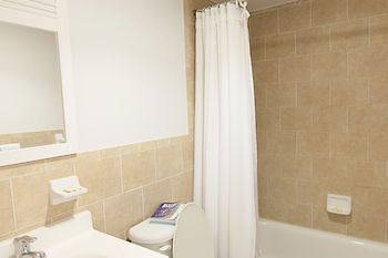 Colindale Apartments Williams Town ภายนอก รูปภาพ