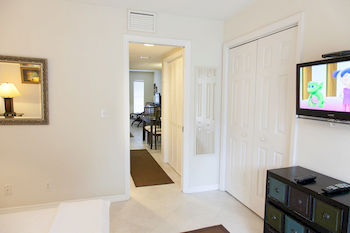 Colindale Apartments Williams Town ภายนอก รูปภาพ